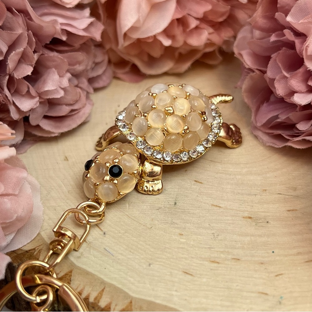 Gorgeous Crystal and Beaded Turtle Keychain Charm - Picture 5 of 16